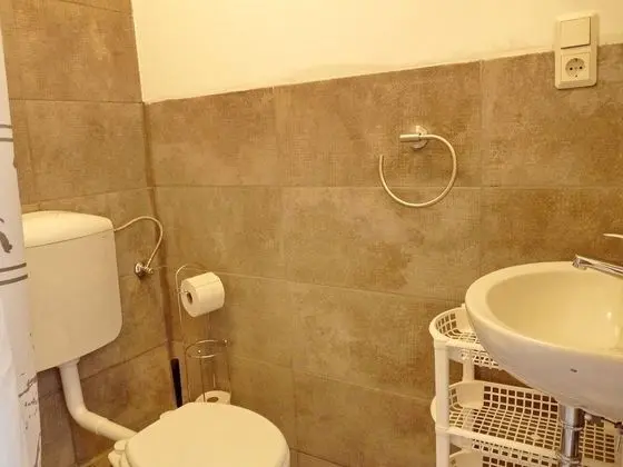 Standard Apart Daire, Banyolu/Duşlu