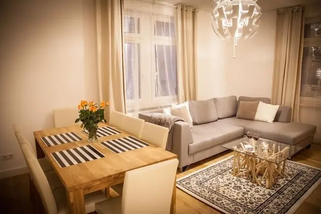 Apart Daire, 3 Yatak Odası (Apartment 2)