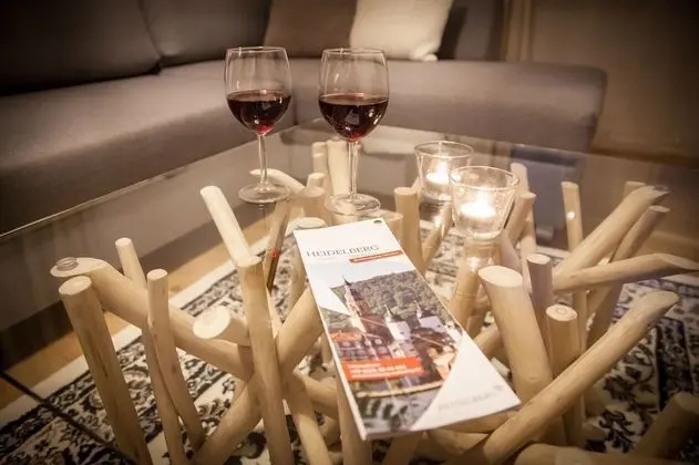 Apart Daire, 6 Yatak Odası, Sigara İçilmez, Teras (Apartment 3)