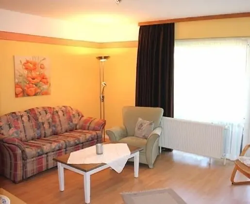 Stüdyo (Nr. 16)