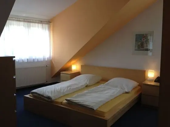 Tek Büyük Yataklı Oda, 1 Büyük (Queen) Boy Yatak, Sigara İçilmez