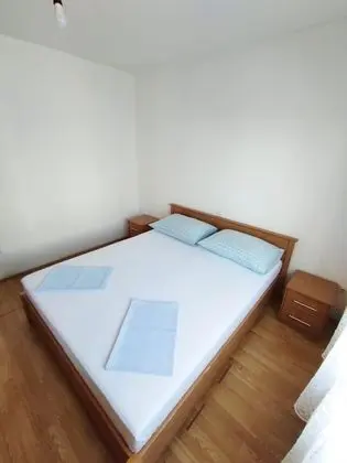 Basic Apart Daire, 1 Yatak Odası, Teras, Bahçe Manzaralı