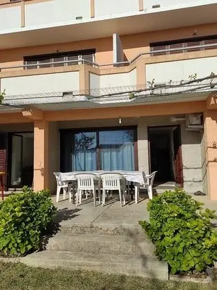 Basic Apart Daire, 1 Yatak Odası, Teras, Bahçe Manzaralı