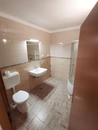 Basic Apart Daire, 1 Yatak Odası, Teras, Bahçe Manzaralı