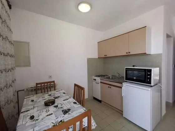 Economy Apart Daire, 1 Yatak Odası, Teras, Avlu Manzaralı