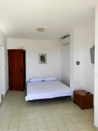 Economy Apart Daire, 1 Yatak Odası, Teras, Avlu Manzaralı