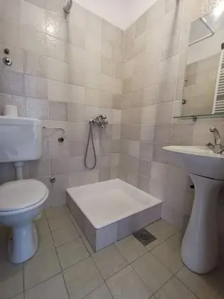 Economy Apart Daire, 1 Yatak Odası, Teras, Avlu Manzaralı