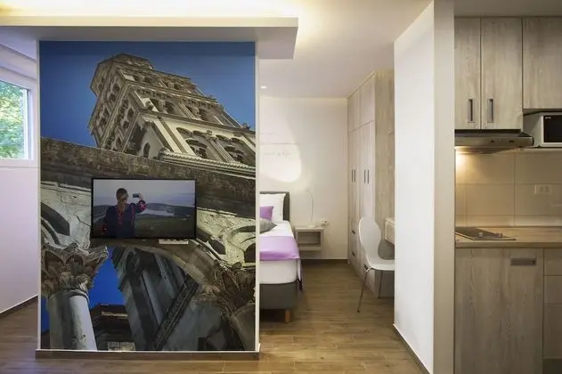 Studio (Pojisanska street 13)