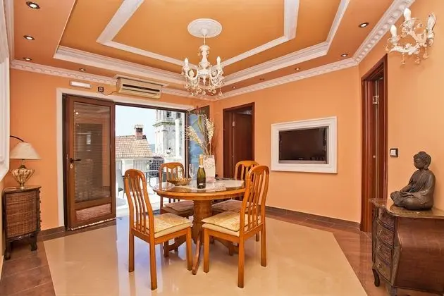 Panoramic Apart Daire, Deniz Manzaralı