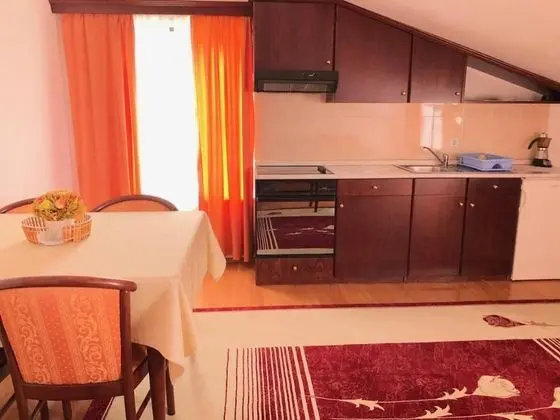 Apart Daire, Deniz Manzaralı