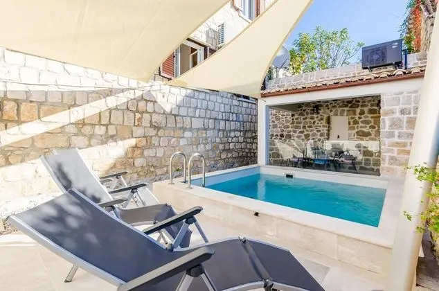 Stüdyo (Studio 2 - Ground Floor)