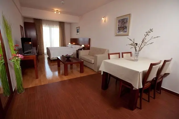 Stüdyo, Deniz Manzaralı