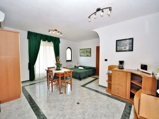 Apart Daire, 1 Çift Kişilik Yatak