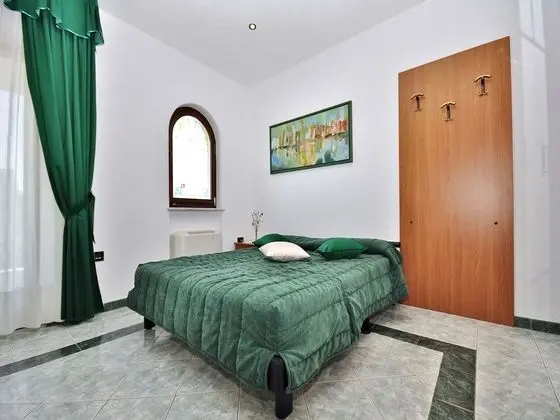 Apart Daire, 1 Çift Kişilik Yatak