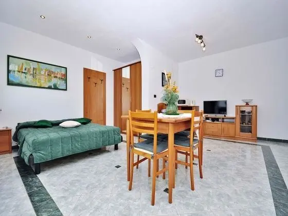 Apart Daire, 1 Çift Kişilik Yatak