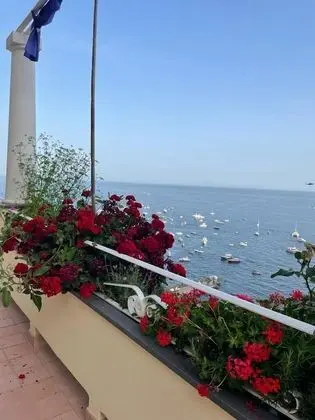 Comfort Apart Daire, Deniz Manzaralı (accessible by 250 steps)