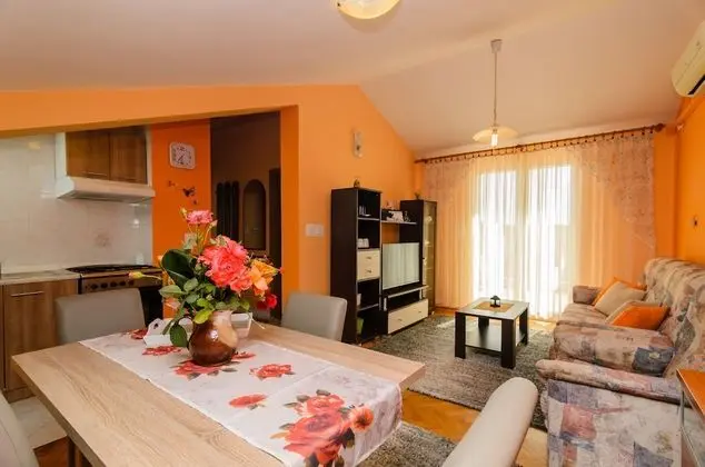 Apart Daire, 1 Yatak Odası, Deniz Manzaralı (Ive)