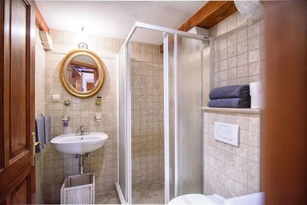 Royal Apart Daire, 1 Büyük (Queen) Boy Yatak ve Çekyat (Apartments Amoret - Royal One Bedroom)