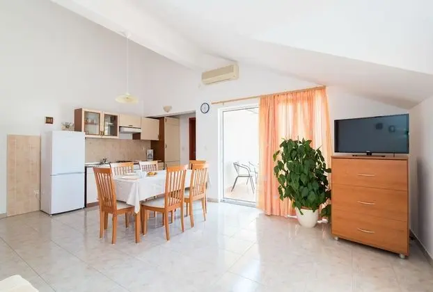 Apart Daire, 1 Yatak Odası, Balkon, Deniz Manzaralı