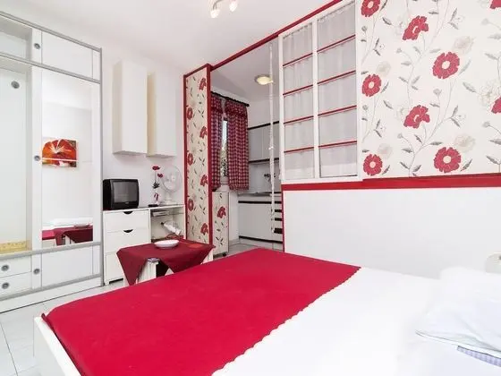 Apart Daire, 1 Çift Kişilik Yatak
