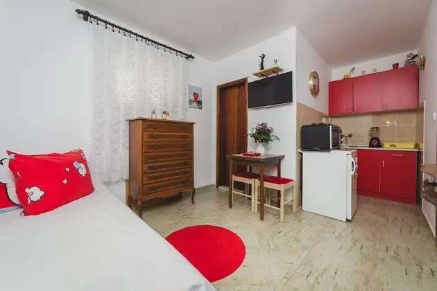 Standard Apart Daire, Dağ Manzaralı