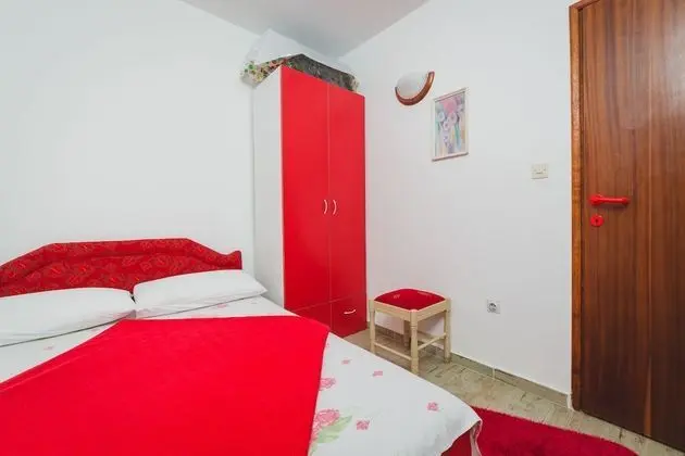Standard Apart Daire, Dağ Manzaralı