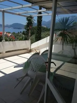 Apart Daire, 2 Yatak Odası, Deniz Manzaralı