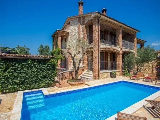 Apart Daire (Two Bedroom Apartment with Terrace an)