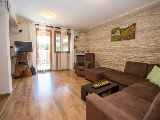 Apart Daire (Two Bedroom Apartment with Terrace an)