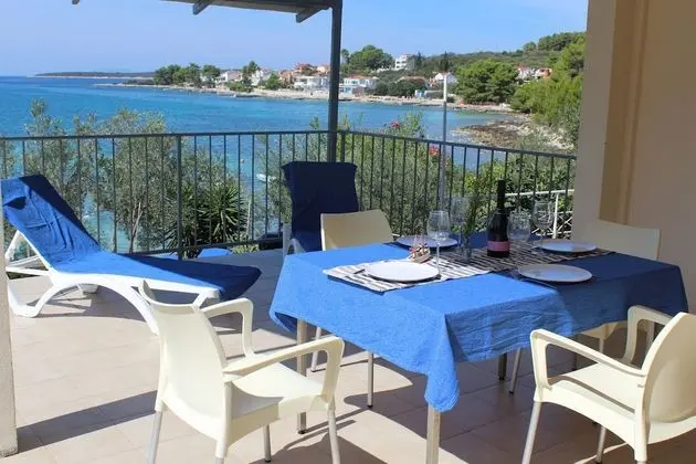 Apart Daire, Teras, Deniz Manzaralı (Ground Floor)