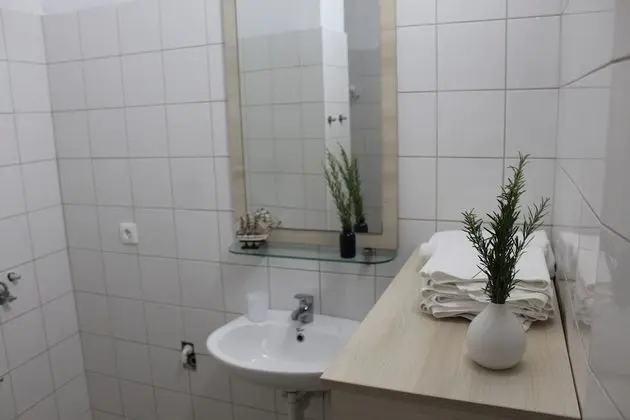 Apart Daire, Teras, Deniz Manzaralı (Ground Floor)