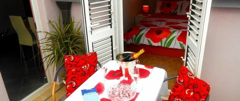 Superior Apart Daire, 2 Yatak Odası, Teras, Deniz Manzaralı