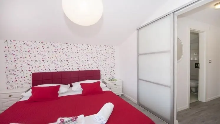 Apart Daire (1 Bedroom Apt with Terrace n Sea View)