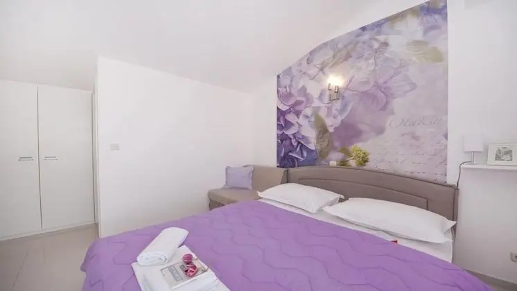 Stüdyo (Studio Apt with Terrace and Sea View)