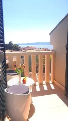 Stüdyo (Studio with Balcony and Sea View)