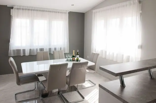 Apart Daire (Luxury 3 Bedroom Apt with Terrace)