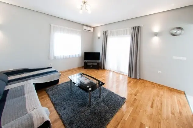 Apart Daire (Luxury 3 Bedroom Apt with Terrace)