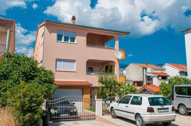Apart Daire (Luxury 3 Bedroom Apt with Terrace)