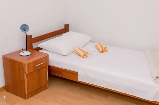 Üç Kişilik Oda (Triple Room with Terrace)