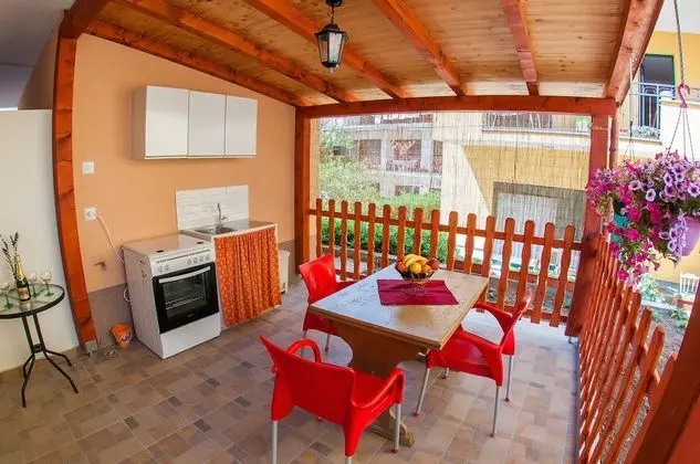 Üç Kişilik Oda (Triple Room with Terrace)