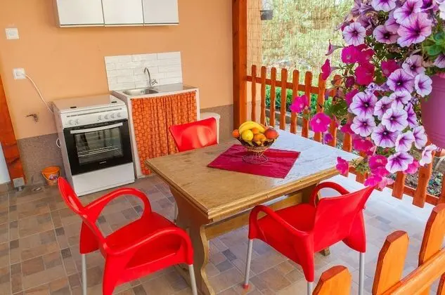 Üç Kişilik Oda (Triple Room with Terrace)