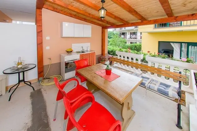 Üç Kişilik Oda (Triple Room with Terrace)