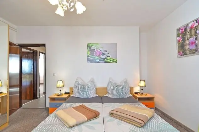 Apart Daire, 2 Yatak Odası (1223/11184)