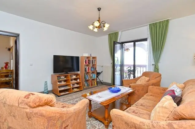 Apart Daire, 2 Yatak Odası (1223/11184)