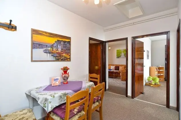 Apart Daire, 2 Yatak Odası (1223/11184)