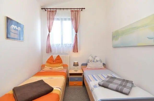 Apart Daire, 2 Yatak Odası (1223/11185)