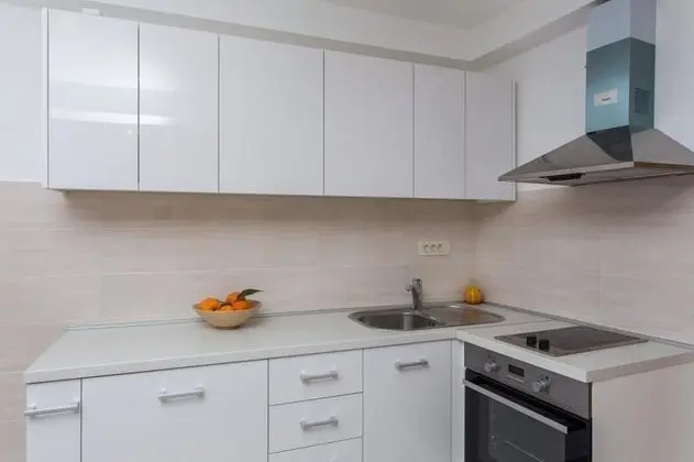 Stüdyo (Studio Apartment with Balcony)
