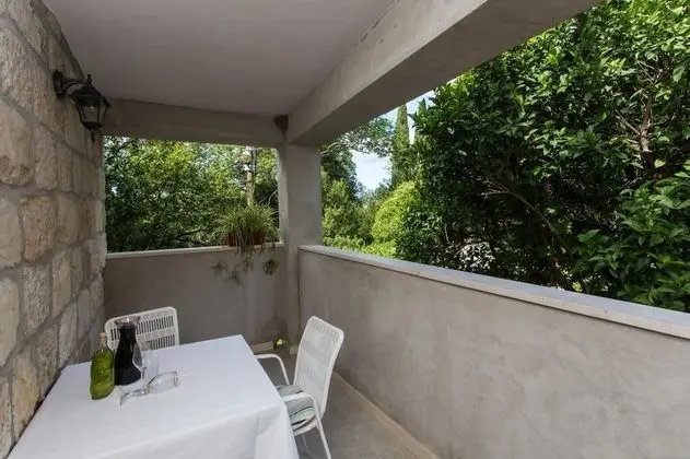 Stüdyo (Studio Apartment with Balcony)