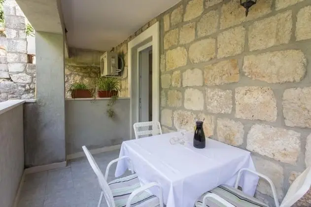 Stüdyo (Studio Apartment with Balcony)