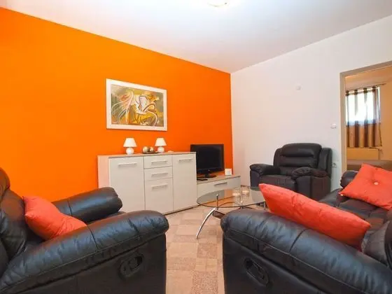 Apart Daire, 2 Yatak Odası (1420/13286)